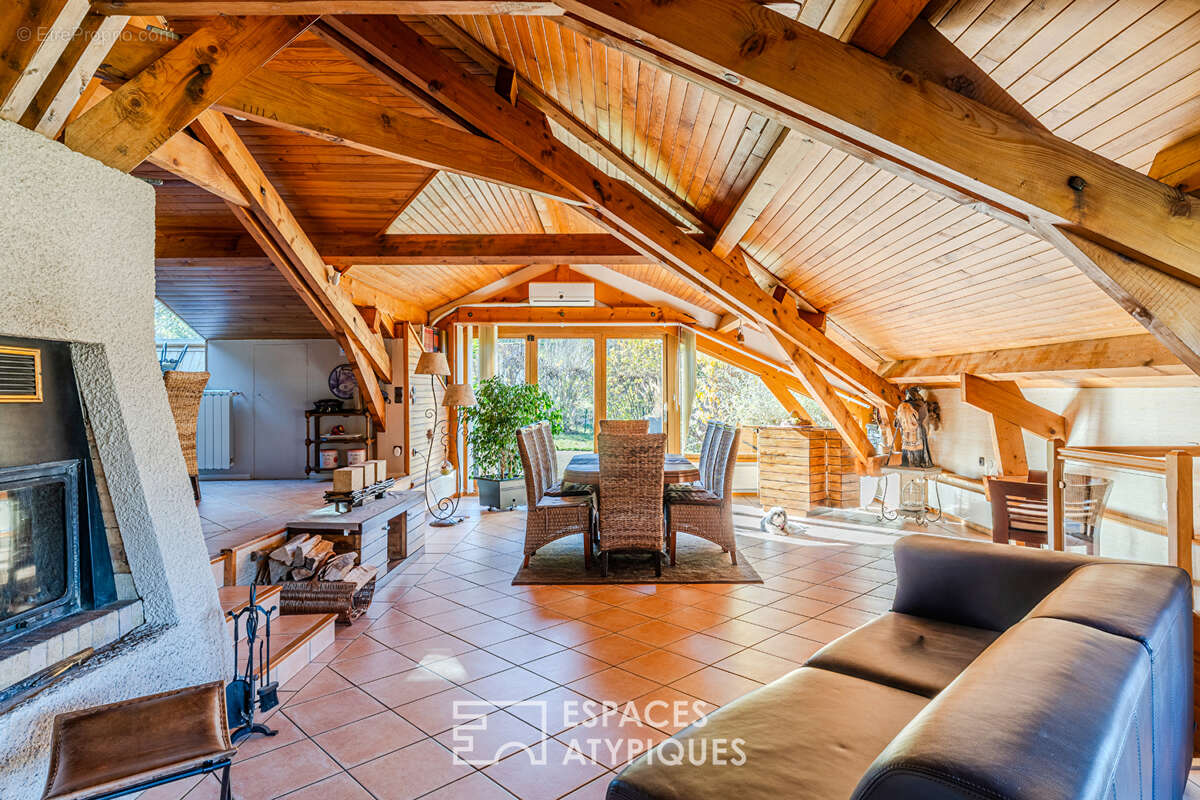 Chalet d'architecte à la vue dégagée - photo 2