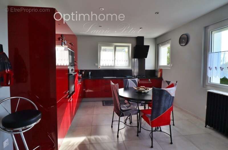 Coup de cœur - Rare à la vente ! Magnifique maison contemporaine de 225 m² avec vue sur le château - photo 6