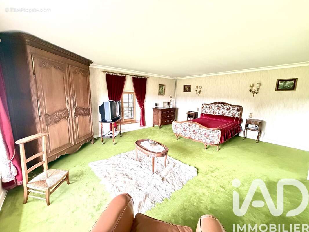Maison 310 m² à Saint-Pois  - photo 7