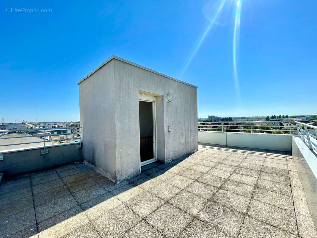 Drancy - les oiseaux - t3 avec terrasse vue panoramique 360o - proche gare rer b drancy - photo 8