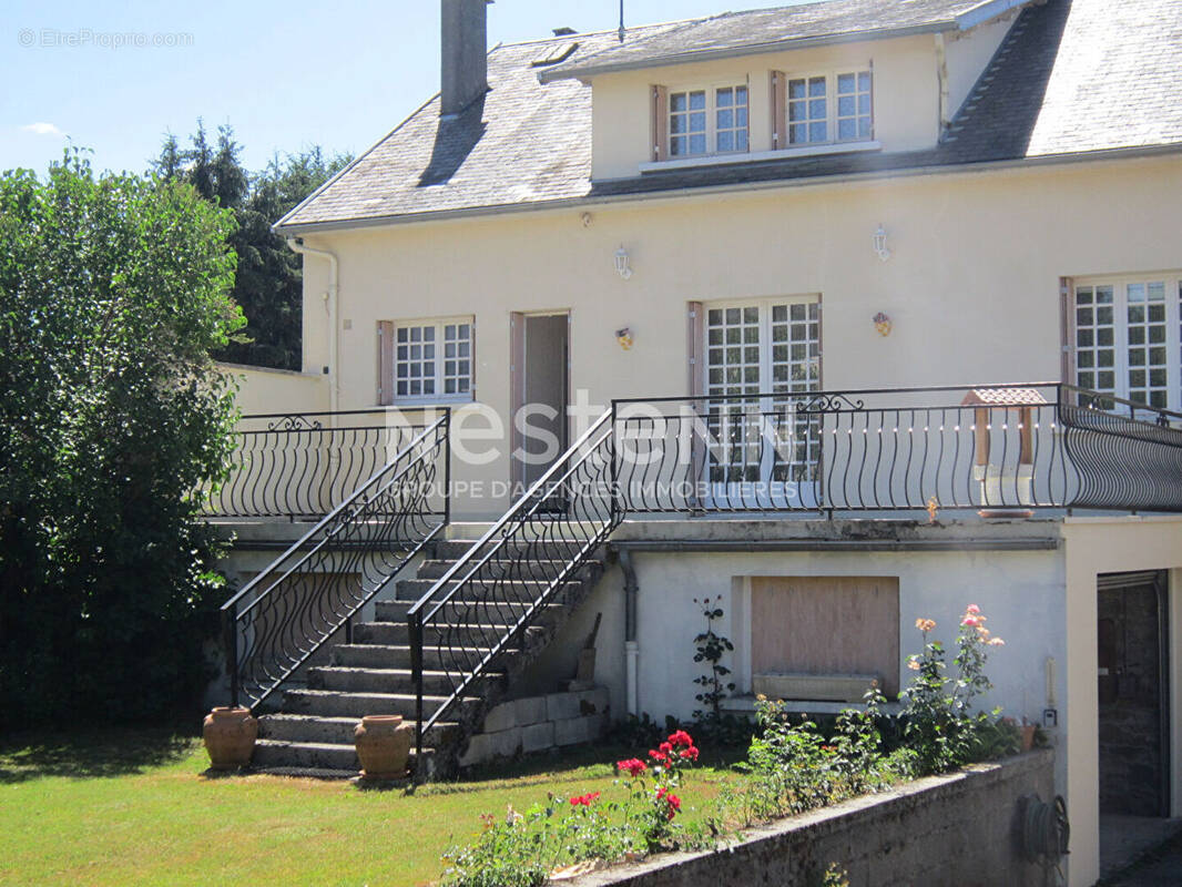 Maison à LA COURTINE