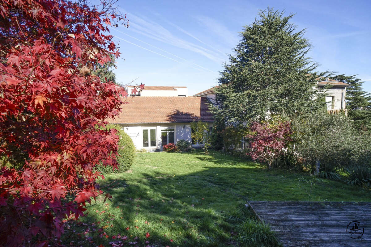 Maison à SAINT-ETIENNE