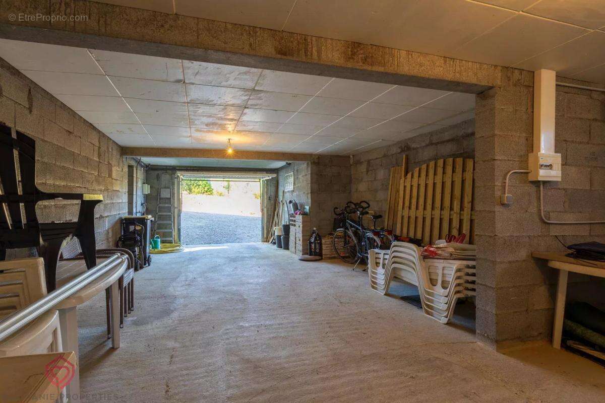 Maison à BIZE-MINERVOIS