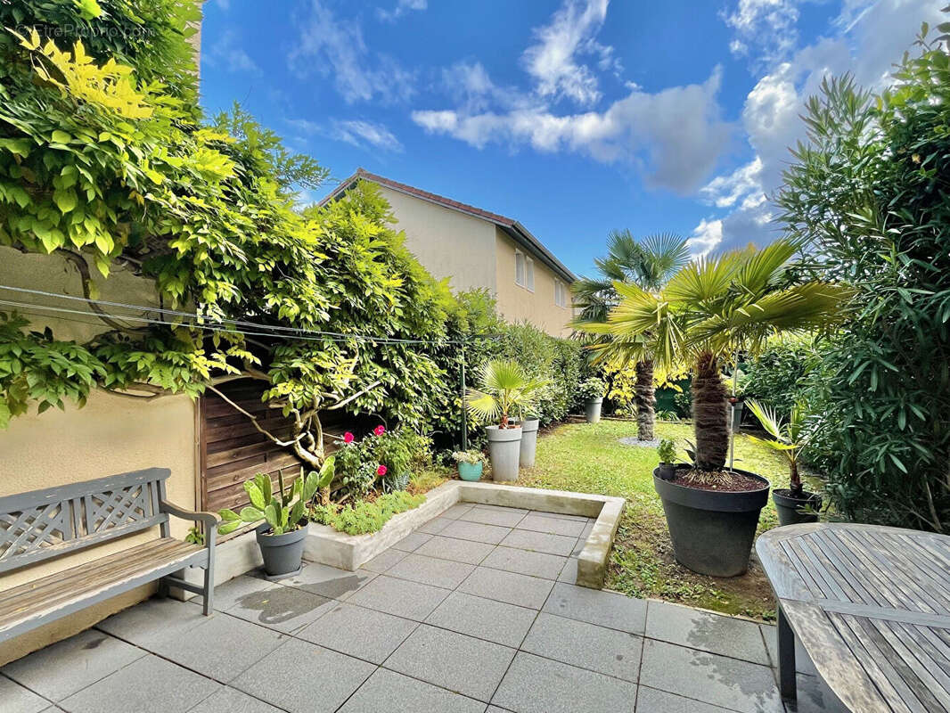 Maison à L'ISLE-D'ABEAU