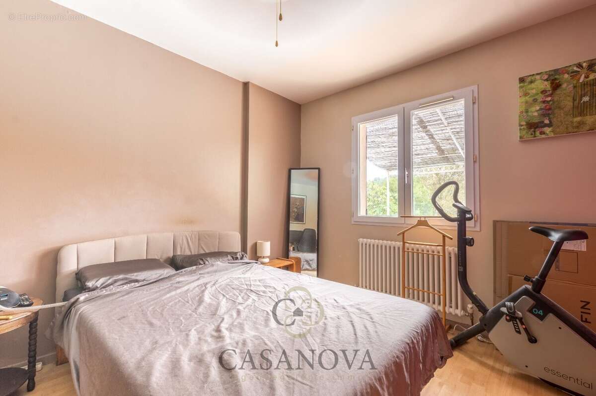 Maison à COMBAILLAUX