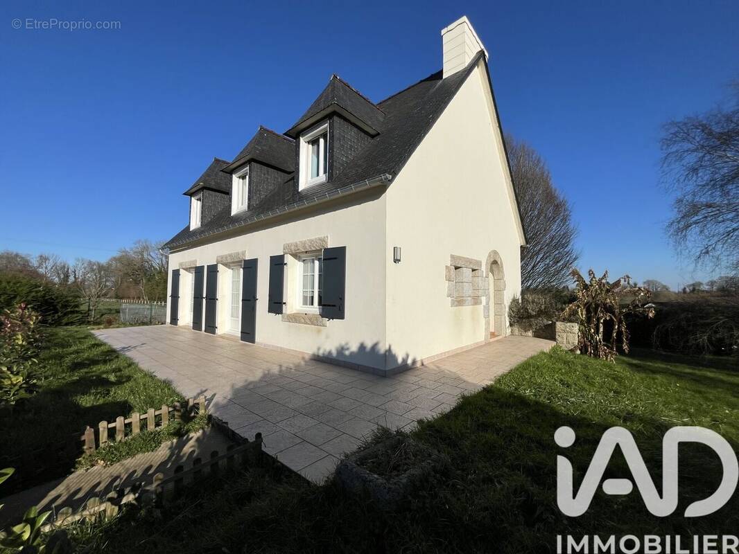 Photo 1 - Maison à COLLOREC