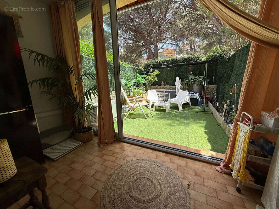 * *Plage & Bord De Mer * *Appartement REZ-DE-JARDIN ** (83430) SAINT MANDRIER SUR MER ** - photo 3