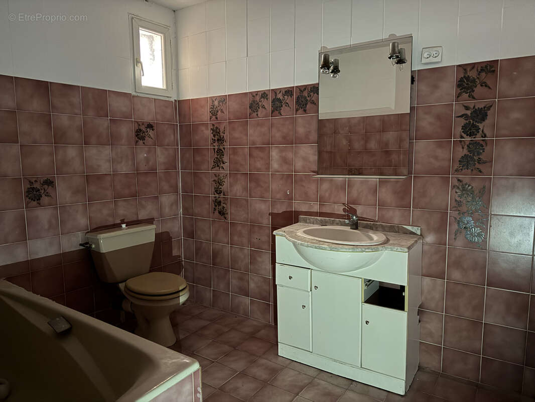 Appartement à COURSAN