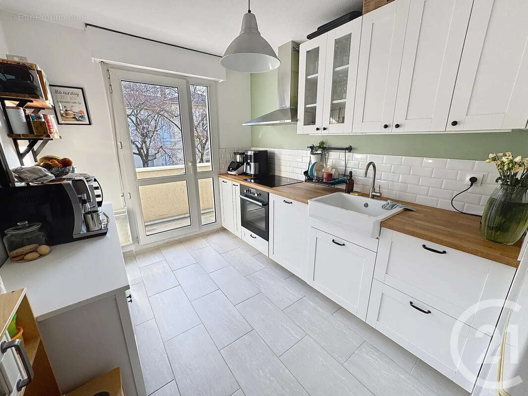 Appartement à LYON-7E