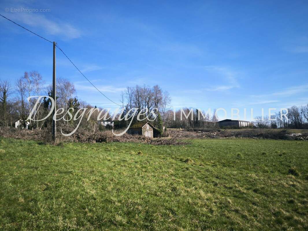 Terrain à PAYZAC