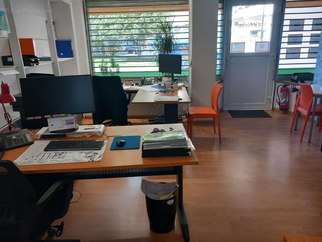 Proche mairie - photo 2