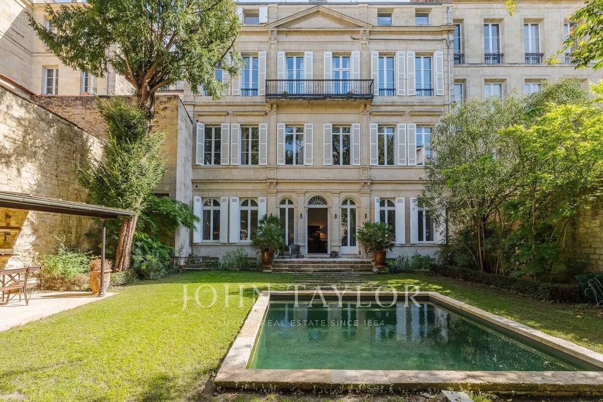 Appartement à BORDEAUX