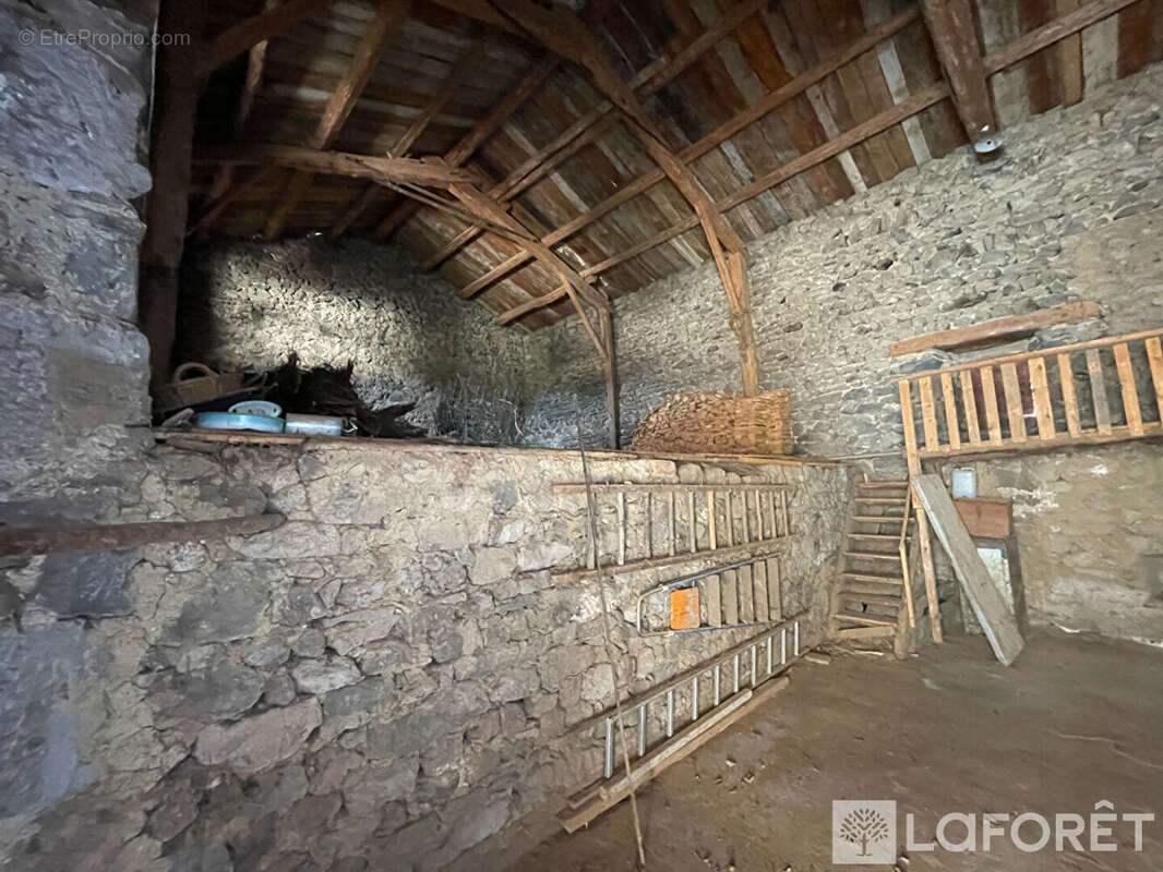Maison Mazeyrat D Allier 5 pièce(s)110m2 - photo 12