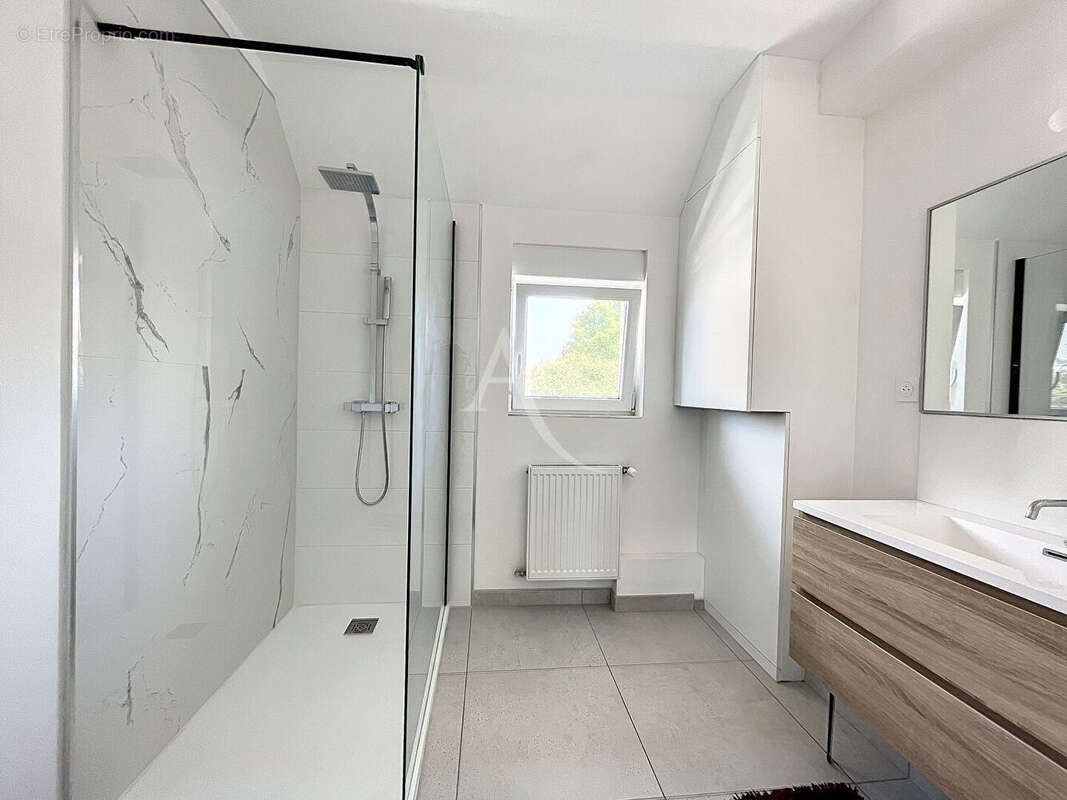 Appartement à SAINT-MARTIN-BOULOGNE