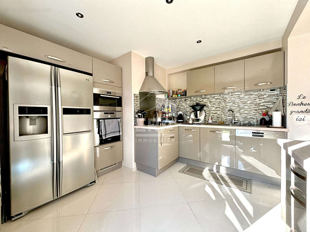 Maison à PONTAULT-COMBAULT