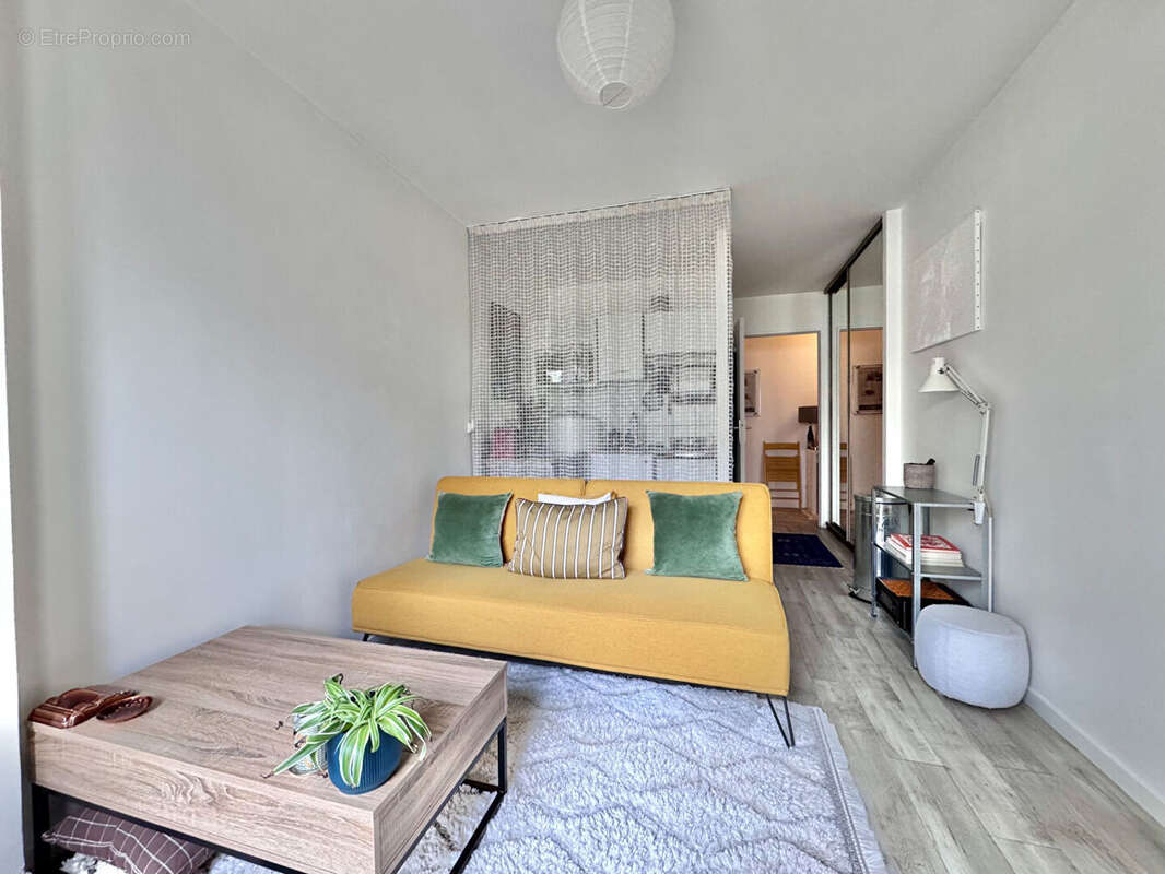 Appartement à PARIS-20E