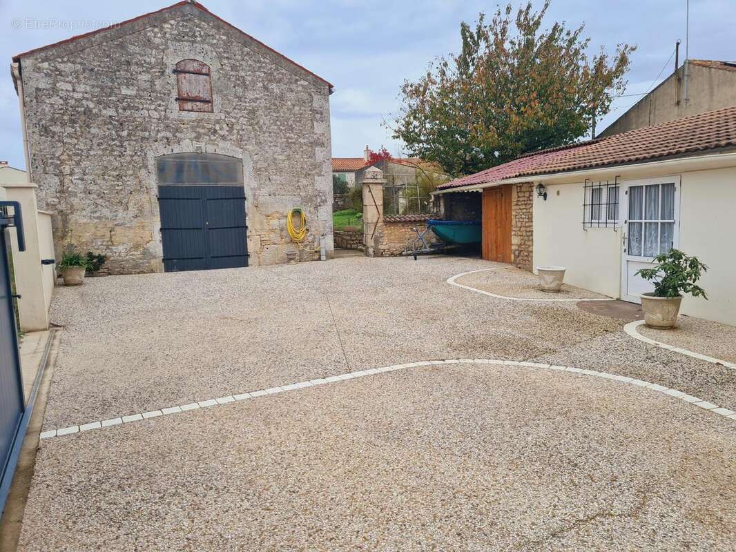 Photo 3 - Maison à NALLIERS