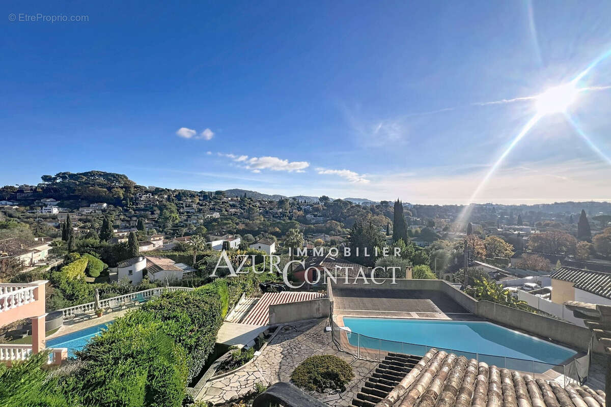 Maison à MOUGINS
