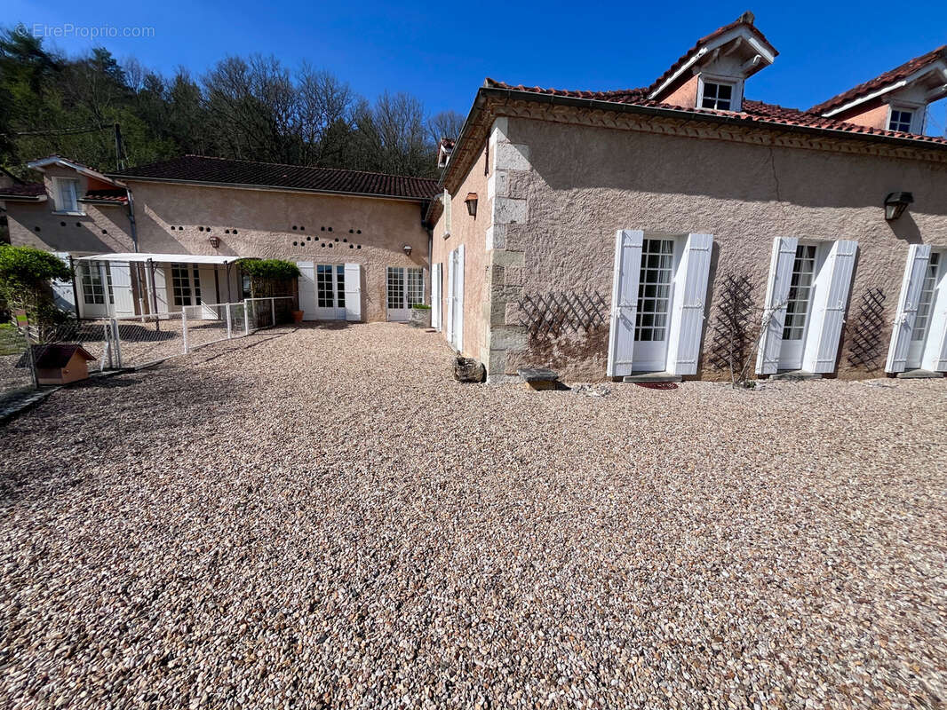 Maison à TRELISSAC