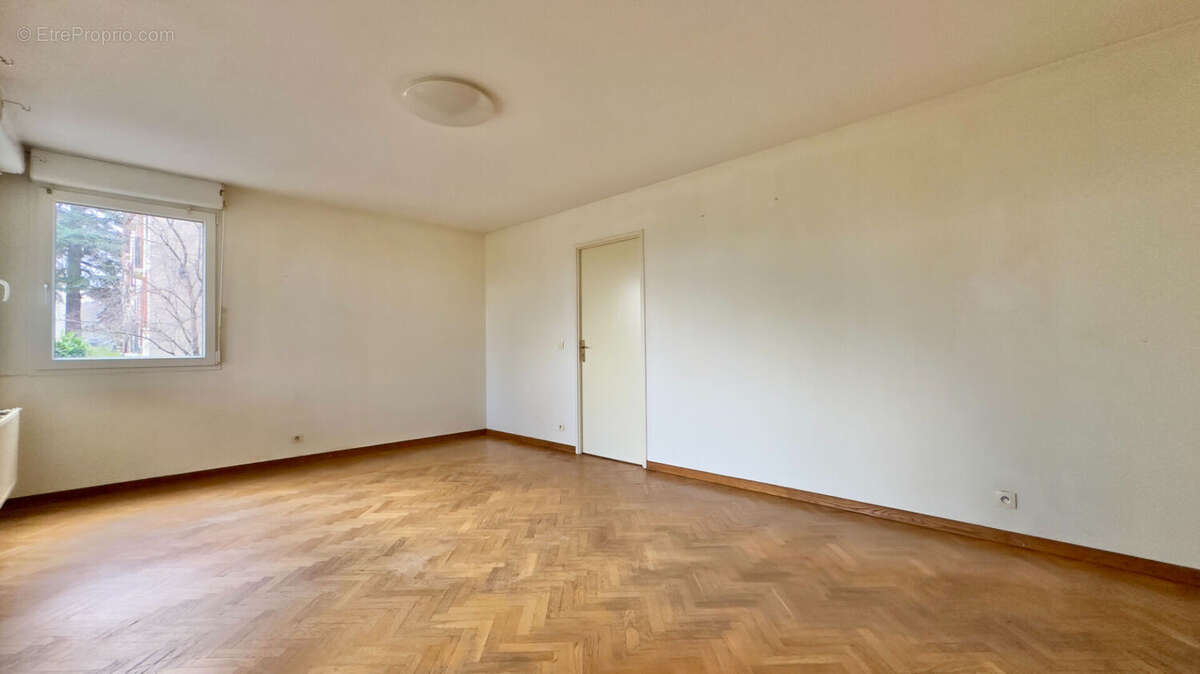 Appartement 3 pièces de 61 m² à viry-châtillon face au lac - jardin, gare rer à 10 min - photo 3