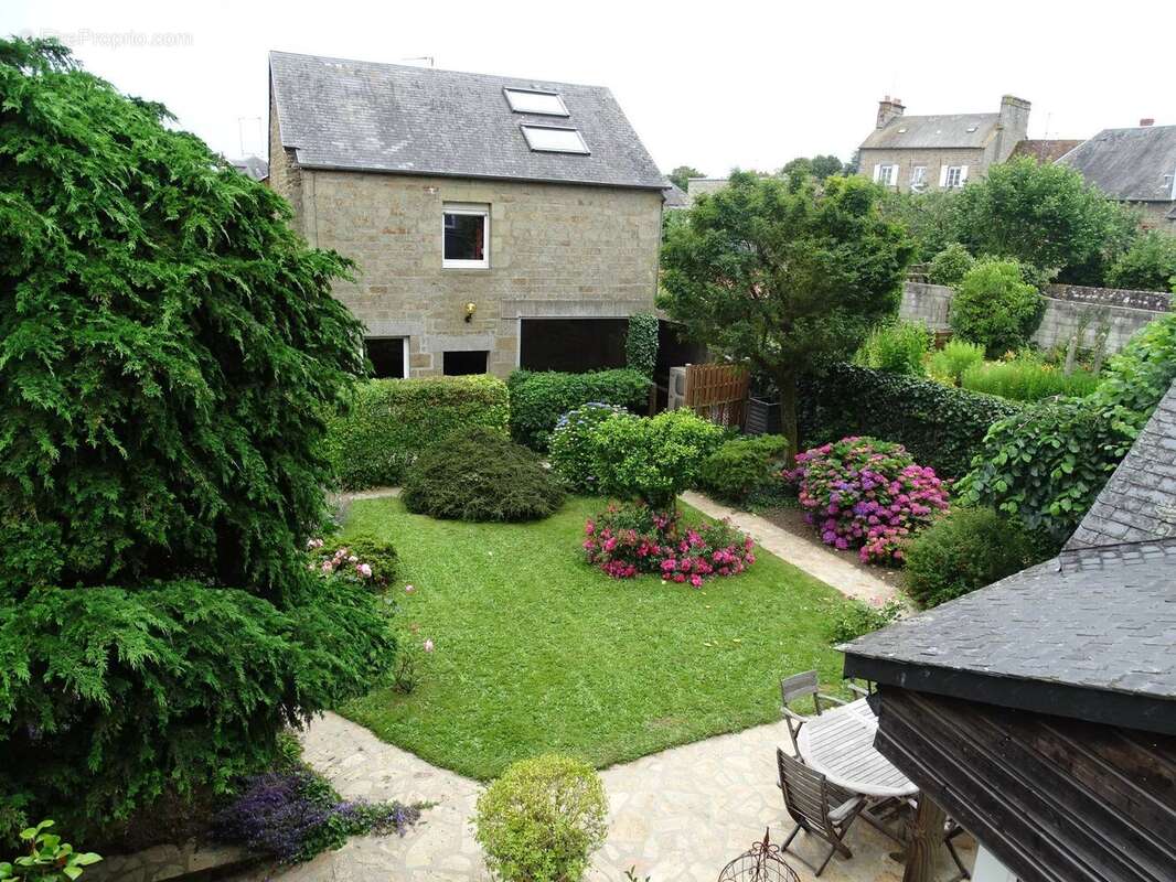Maison à BEAUVAIN