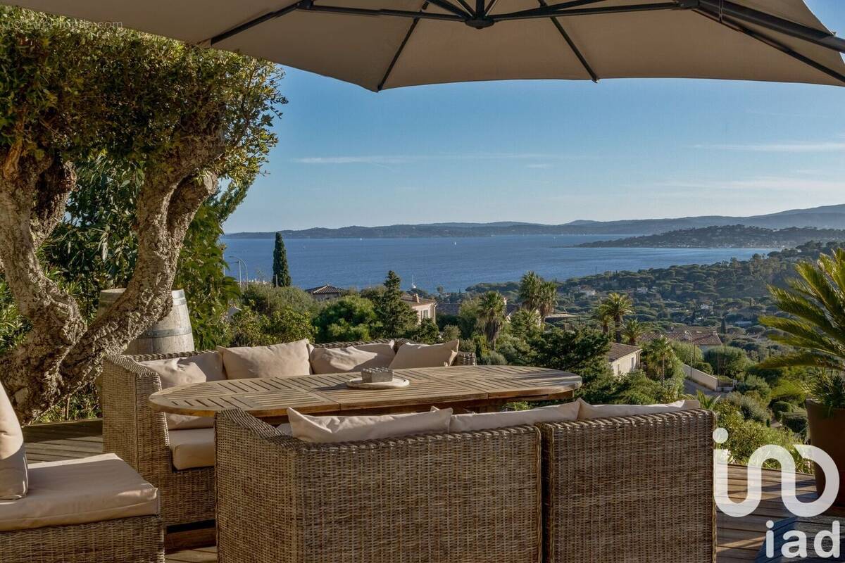 Photo 1 - Maison à ROQUEBRUNE-SUR-ARGENS