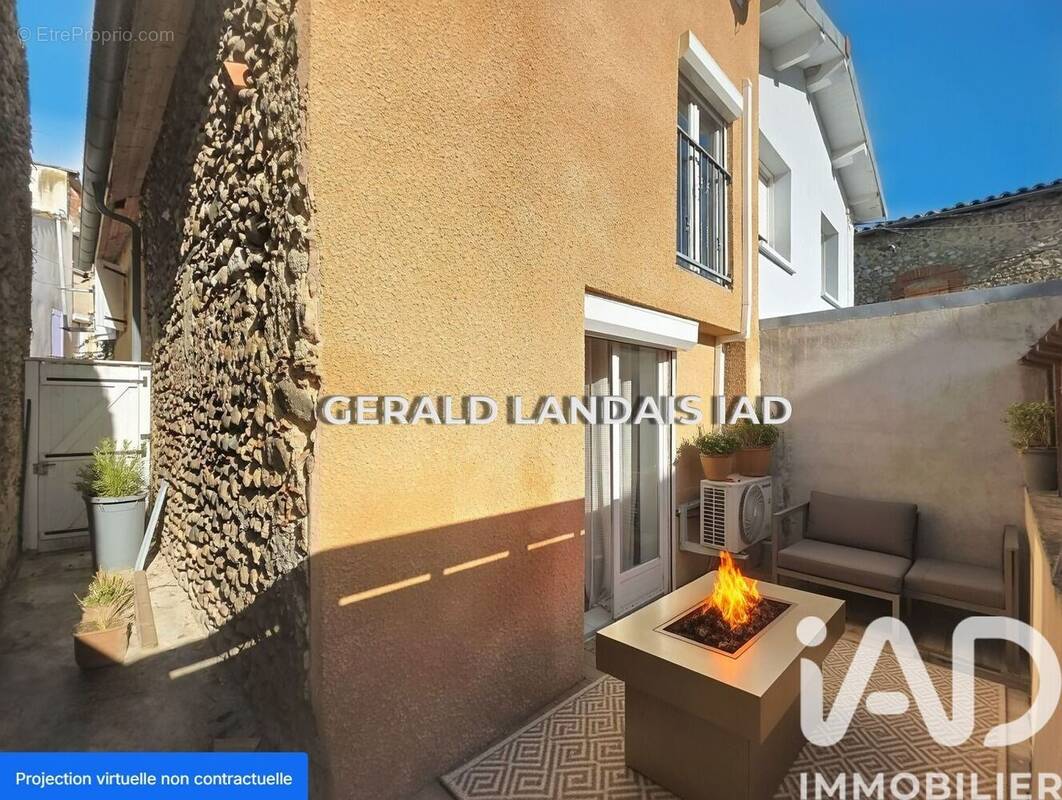 Photo 1 - Maison à LA TOUR-DU-CRIEU