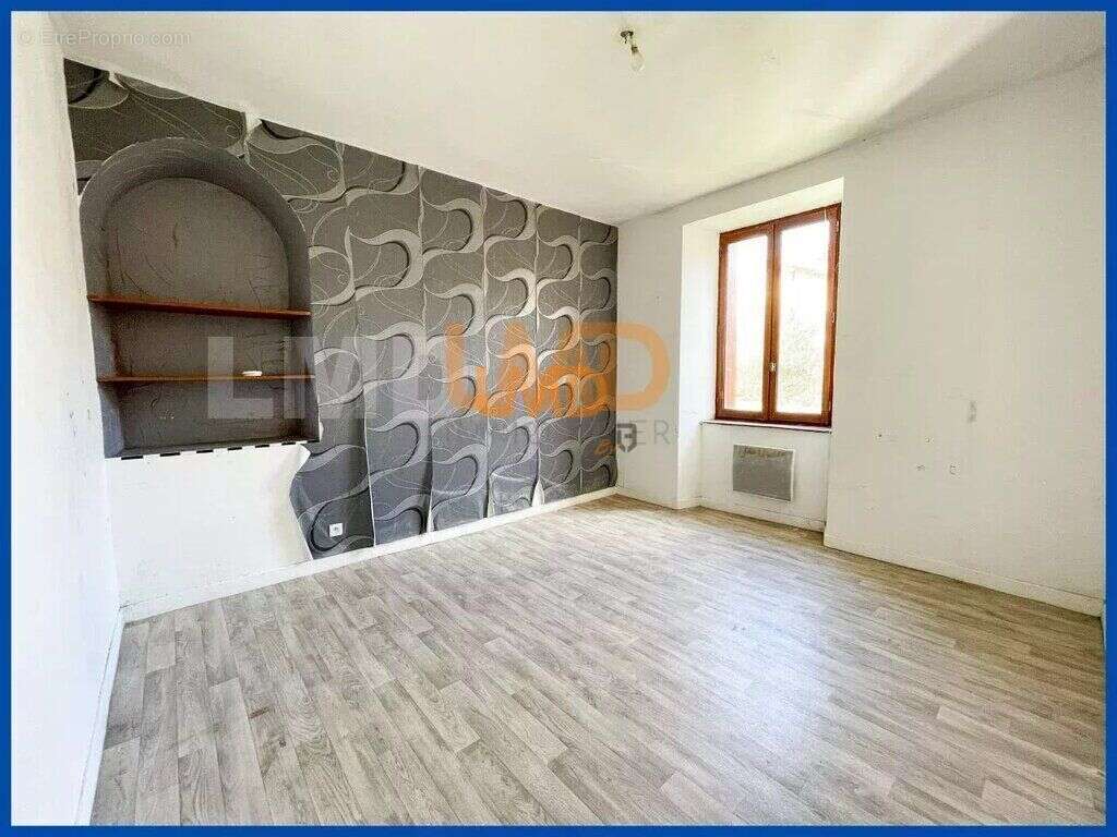 Aveyron: Immeuble ou maison de rapport deux appartements - photo 9