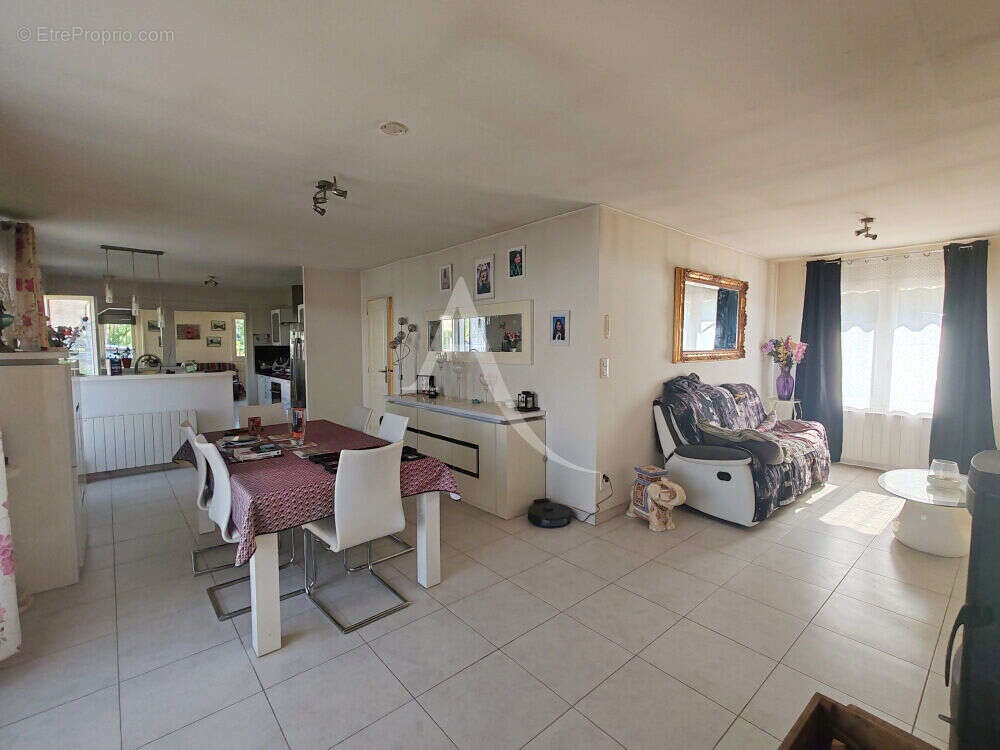 Maison à MONTHOU-SUR-BIEVRE