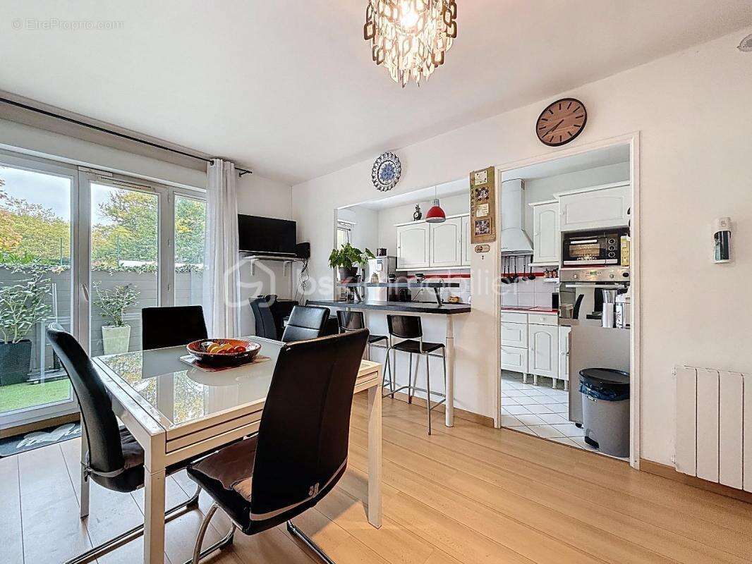 Appartement à JOUY-LE-MOUTIER