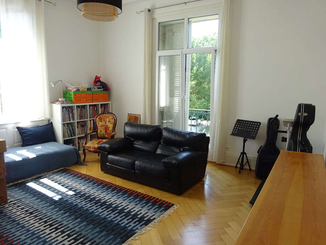 Appartement Mulhouse 5 pièce(s) 148 m2 - photo 7