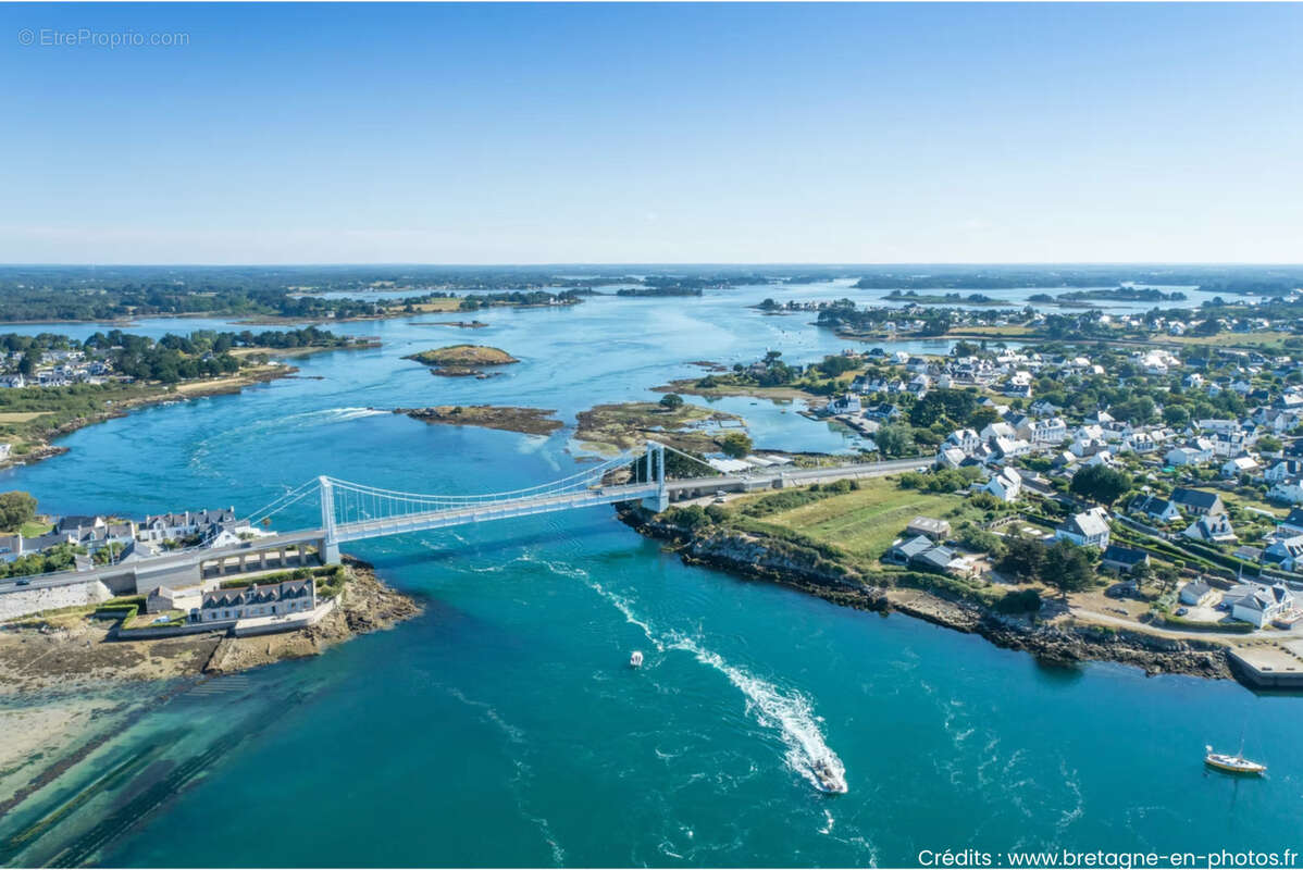 Terrain à PLOUHINEC