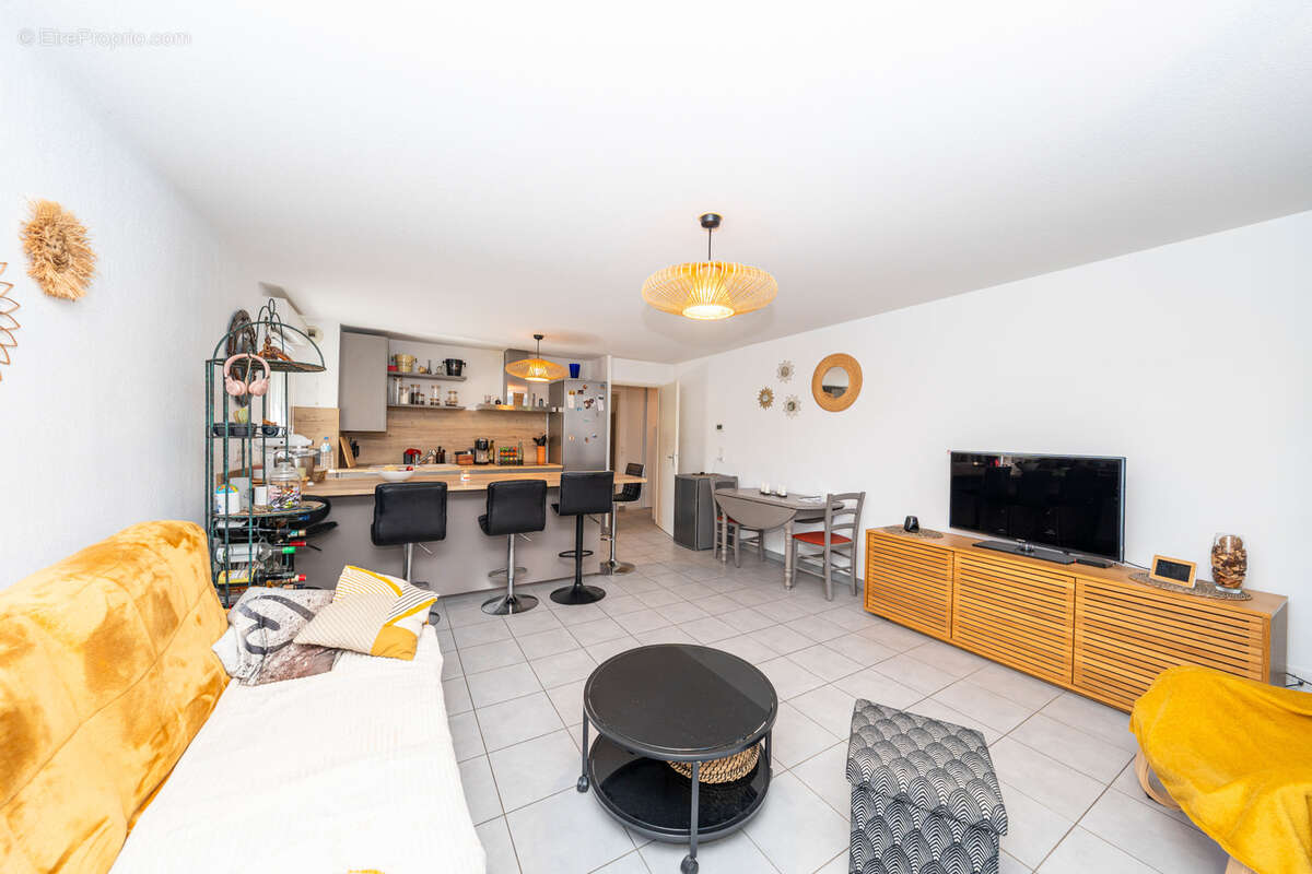 Appartement à LA COLLE-SUR-LOUP