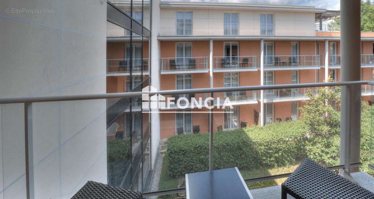 Appartement à THOIRY