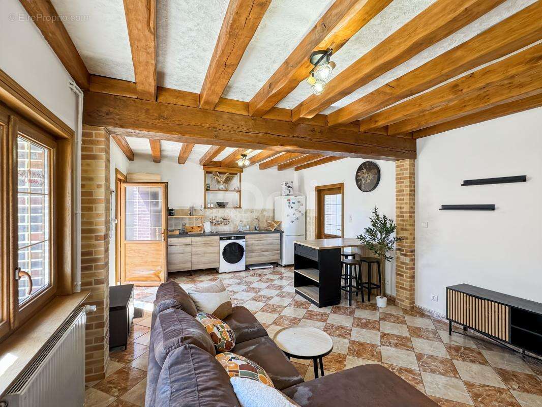 Maison à SAINT-LUBIN-DES-JONCHERETS