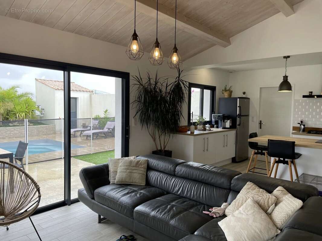 Maison à AIGREFEUILLE-D&#039;AUNIS