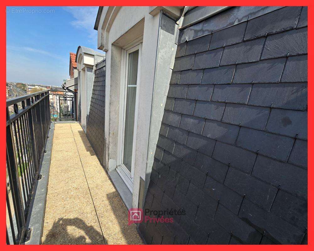 Appartement à LES PAVILLONS-SOUS-BOIS