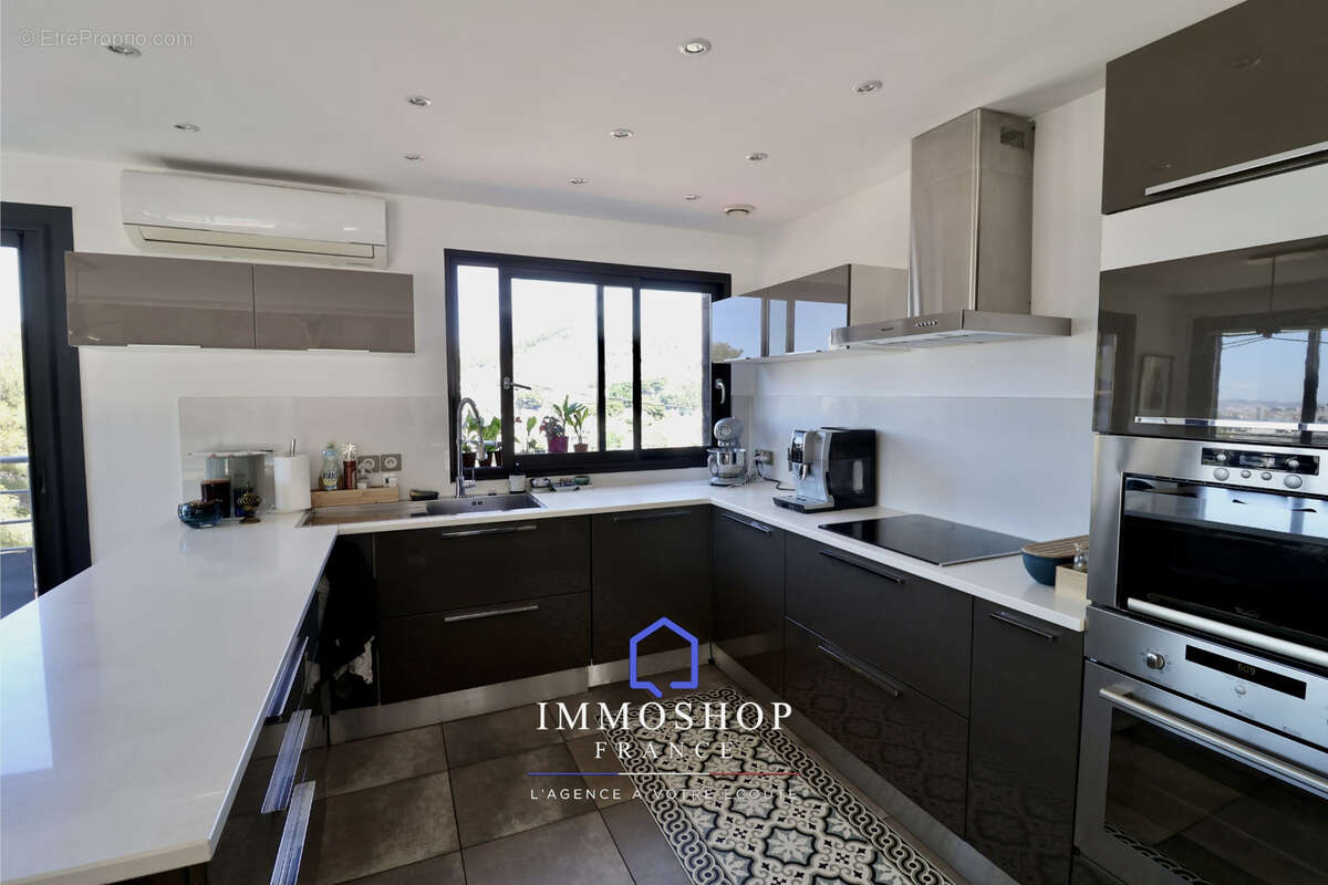 Maison à MARSEILLE-9E