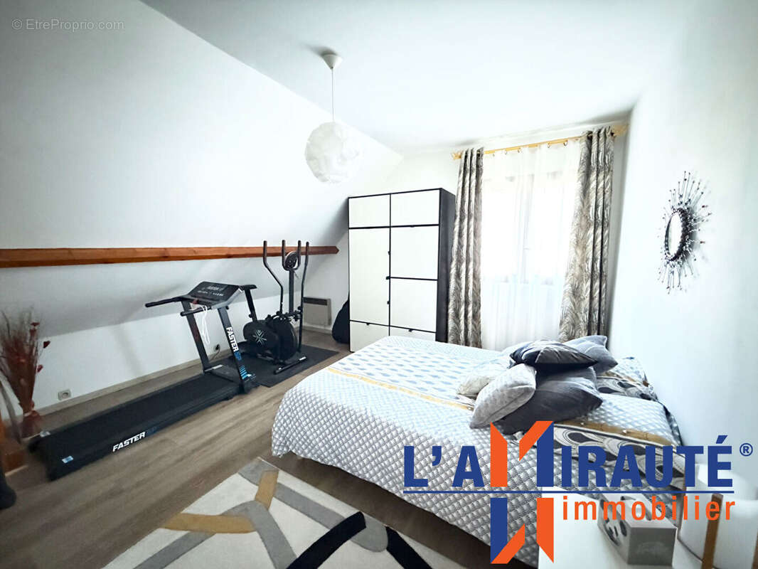 Maison à SARTROUVILLE