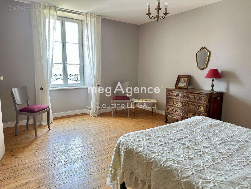 Maison 14 pièces 280 m² - photo 8