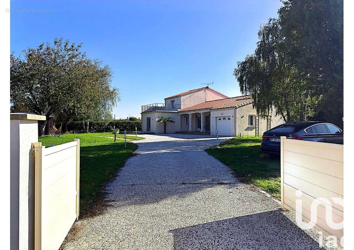 Photo 1 - Maison à AUZAY