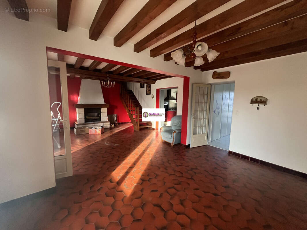 Maison à LE MELE-SUR-SARTHE