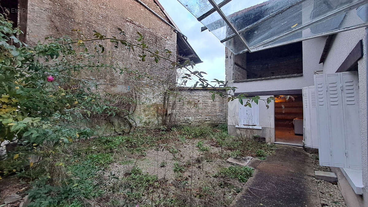 Maison Cruzy Le Chatel 3 pièce(s) - photo 10