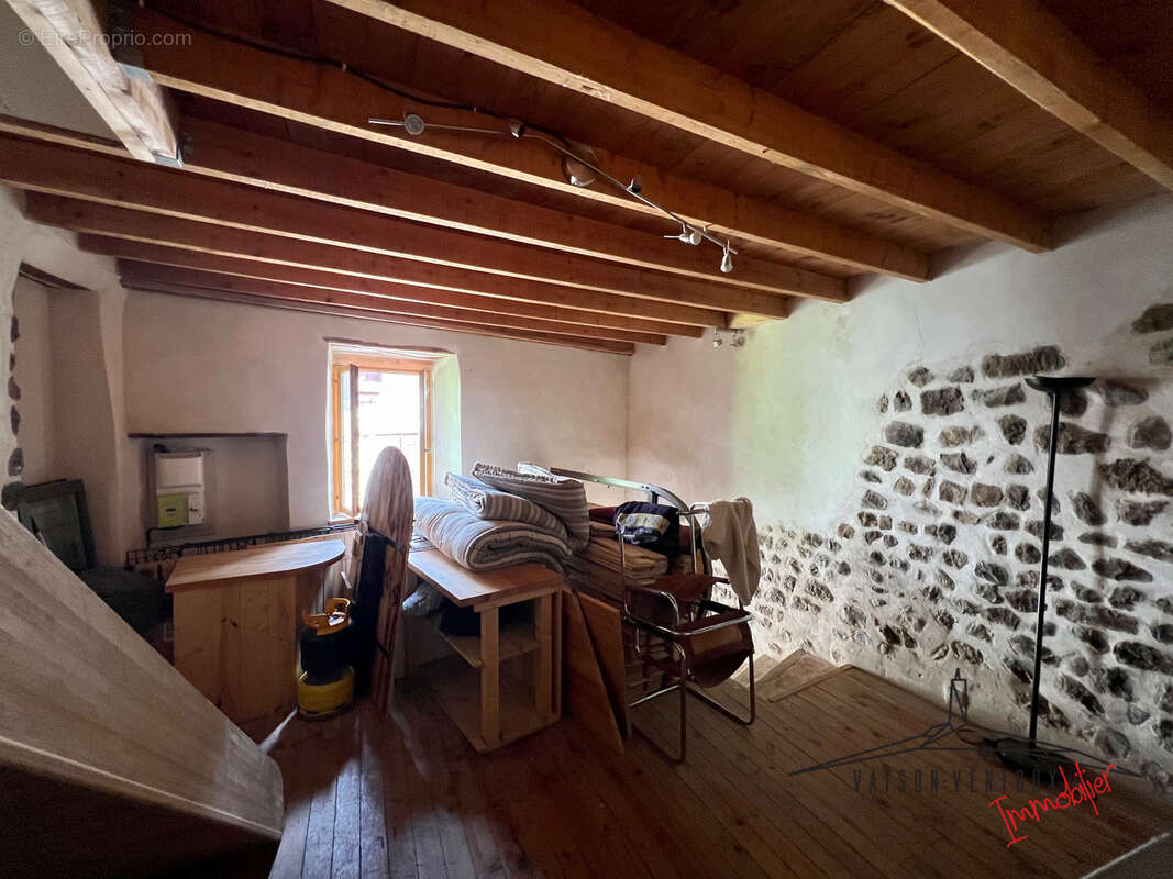 Appartement à BUIS-LES-BARONNIES