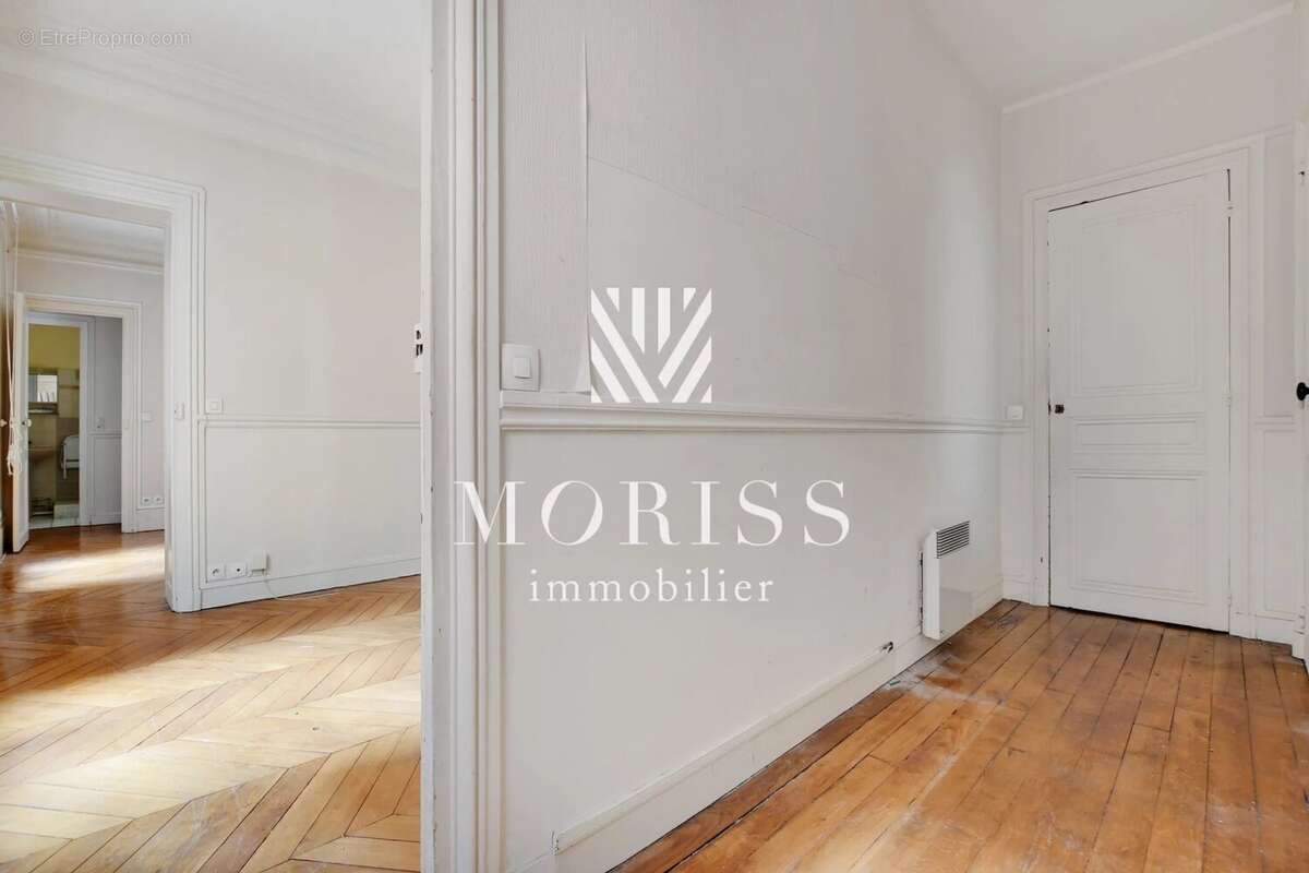 Appartement à PARIS-17E