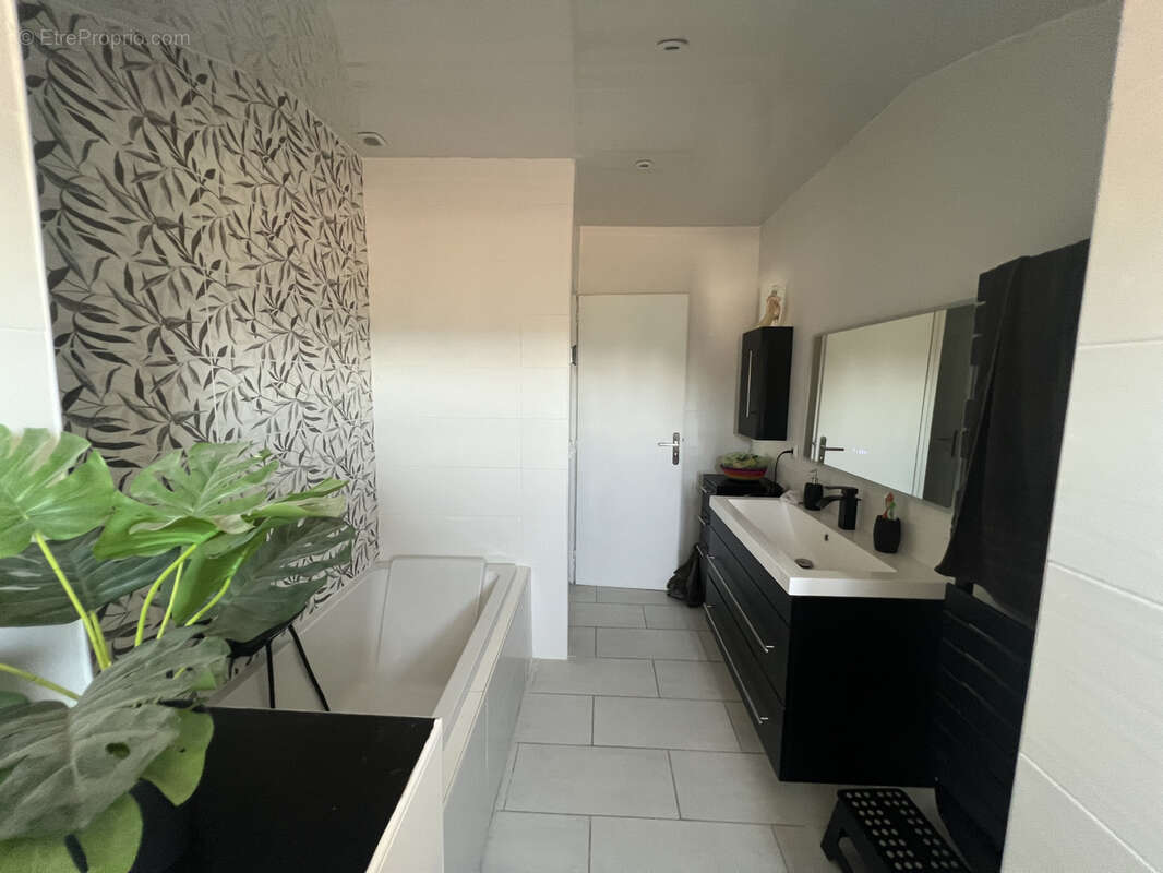 Maison à SAINT-JEAN-DE-FOS