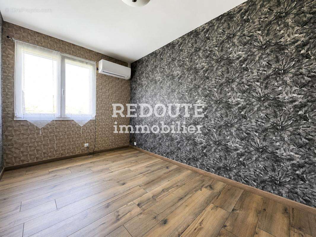 A vendre - asfeld - maison plain pied -t6 sous sol et jardin - photo 8