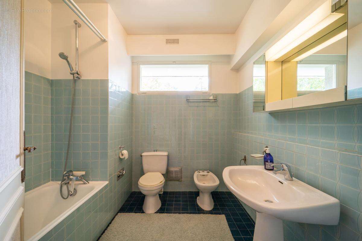 Appartement à VILLE-D'AVRAY