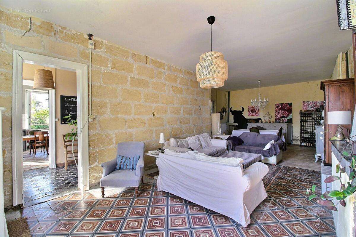 Maison à SAINT-LOUIS-DE-MONTFERRAND