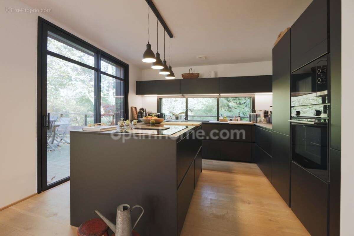 Proche L'ISLE-ADAM (95) - Maison d'architecte d'exception au coeur d'un écrin de verdure - photo 7